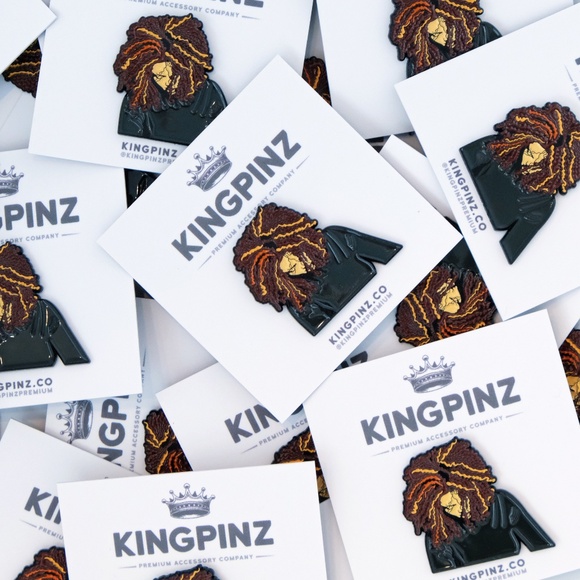 The Velvet Rope Lapel Pin - Picture 2 of 2